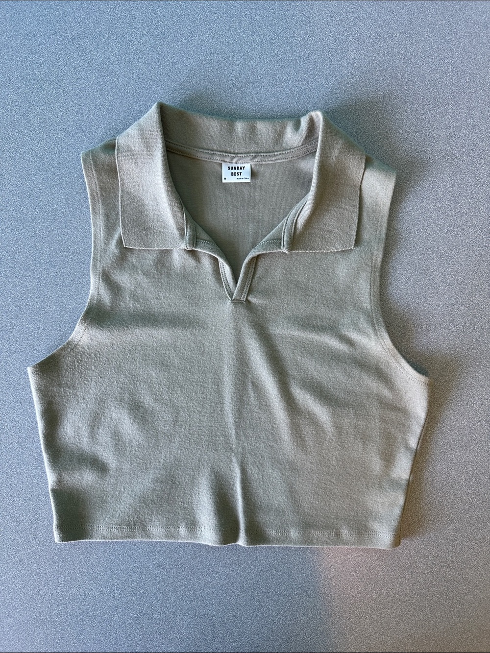 SUNDAY BEST | MEDIUM | ARITZIA | CROPPED TABK TOP - Picture 1 of 6